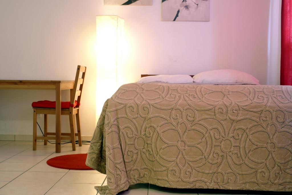 Orange Rembrandt Studio Apartments Willemstad Exterior photo